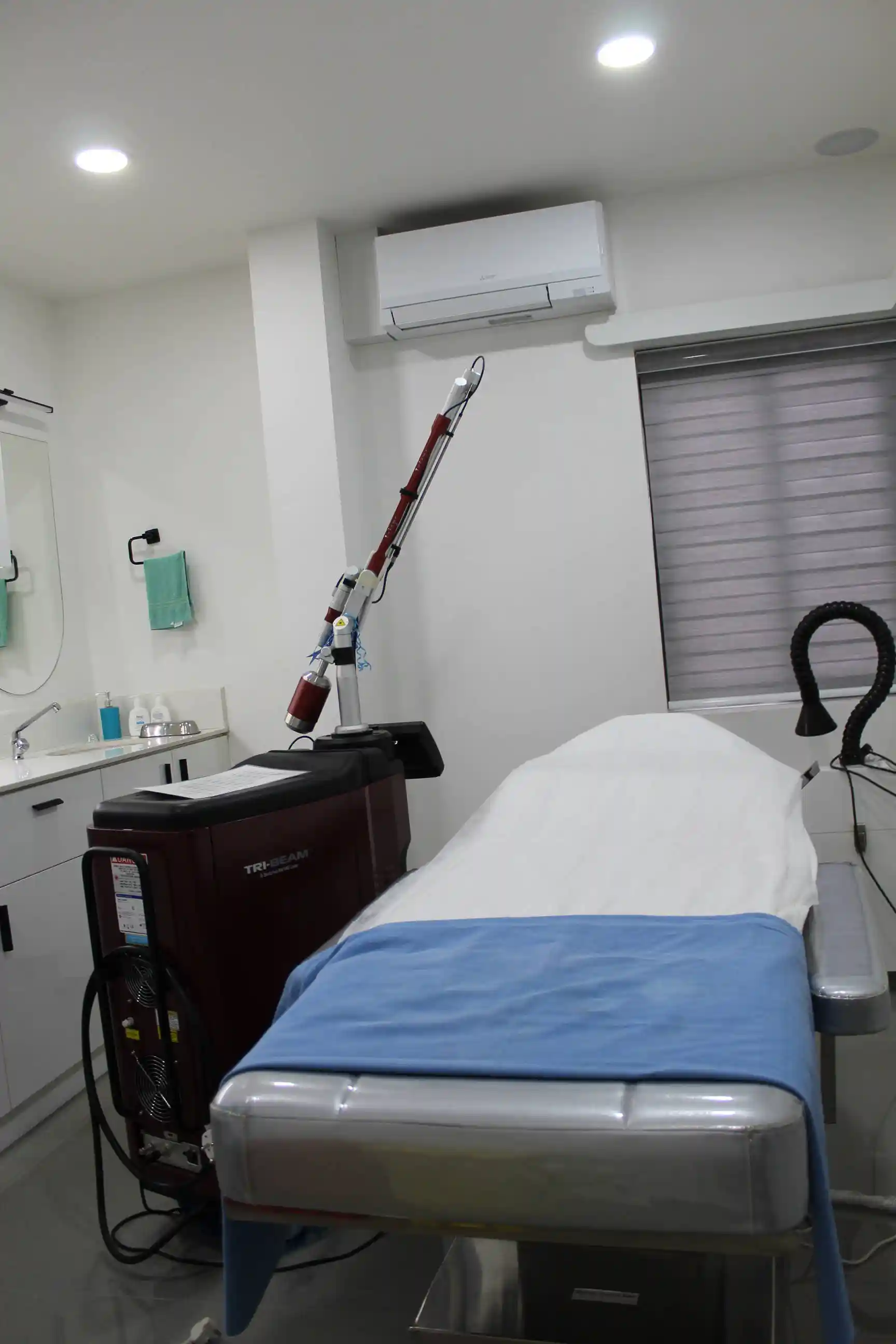 DERMATOLGIST-THRISSUR-DERMAVUE_44