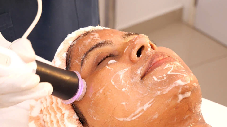 DERMATOLGIST-THRISSUR-DERMAVUE_53